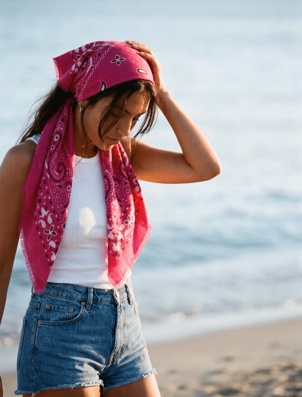 Écharpe Sofia femme motif bandana 110 × 110 cm – Viscose & laine douce