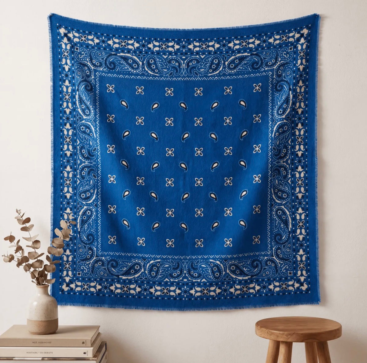 Écharpe Sofia femme motif bandana 110 × 110 cm – Viscose & laine douce