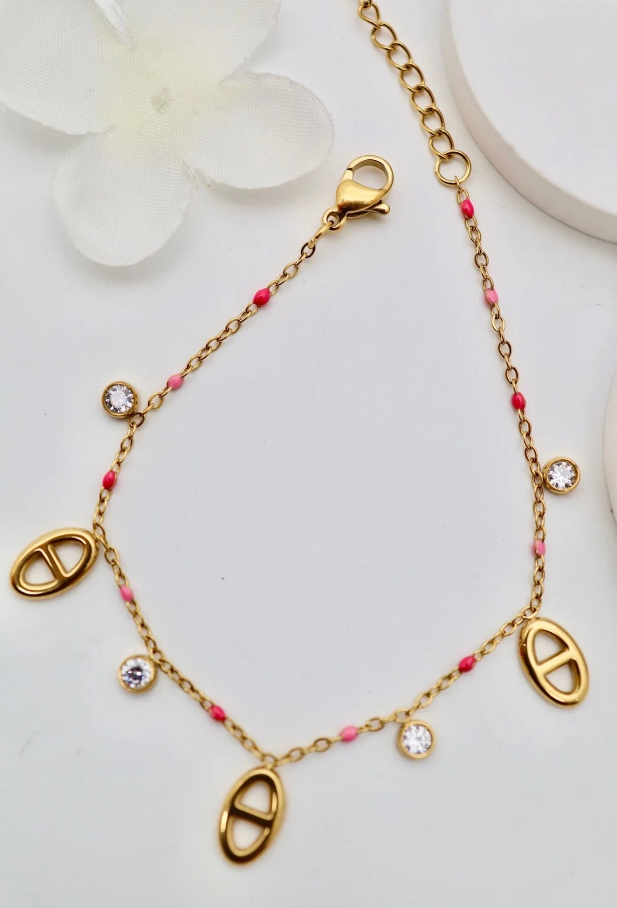 Bracelet Kaïa – Maille marine colorée en acier inoxydable doré