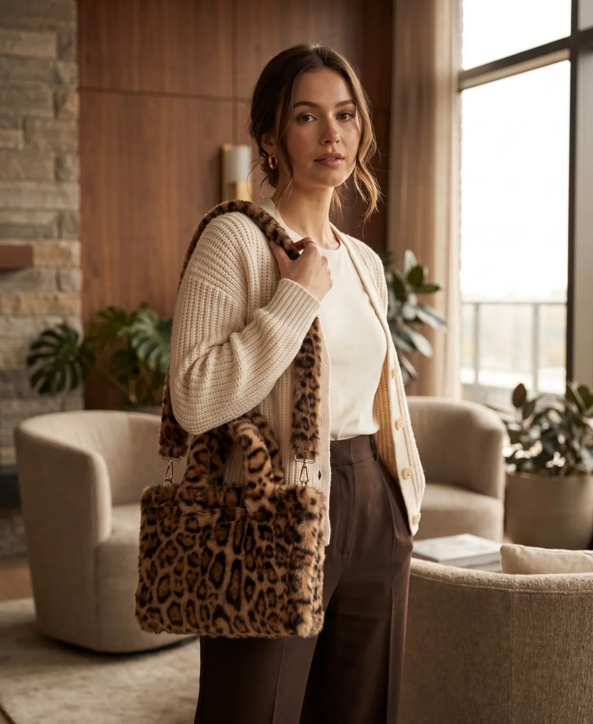 Sac Sienna femme en fausse fourrure léopard – Bandoulière détachable