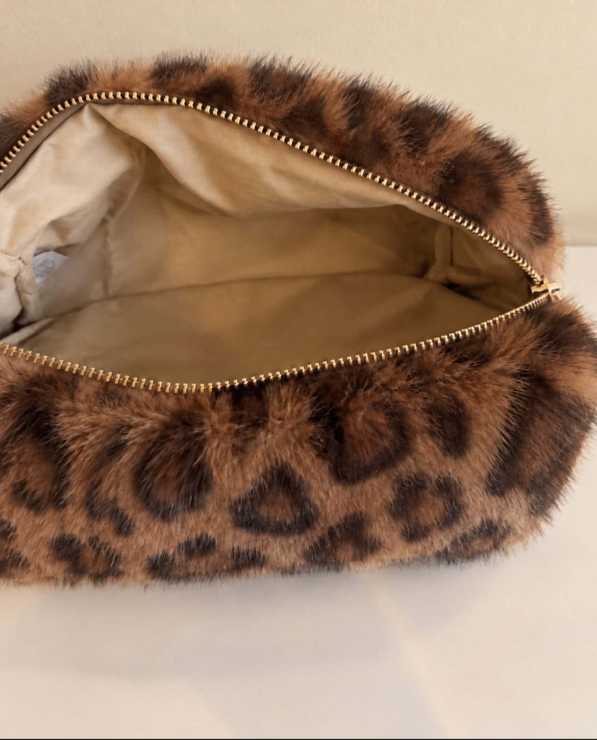 Trousse Douceur en fausse fourrure – Biche & Léopard