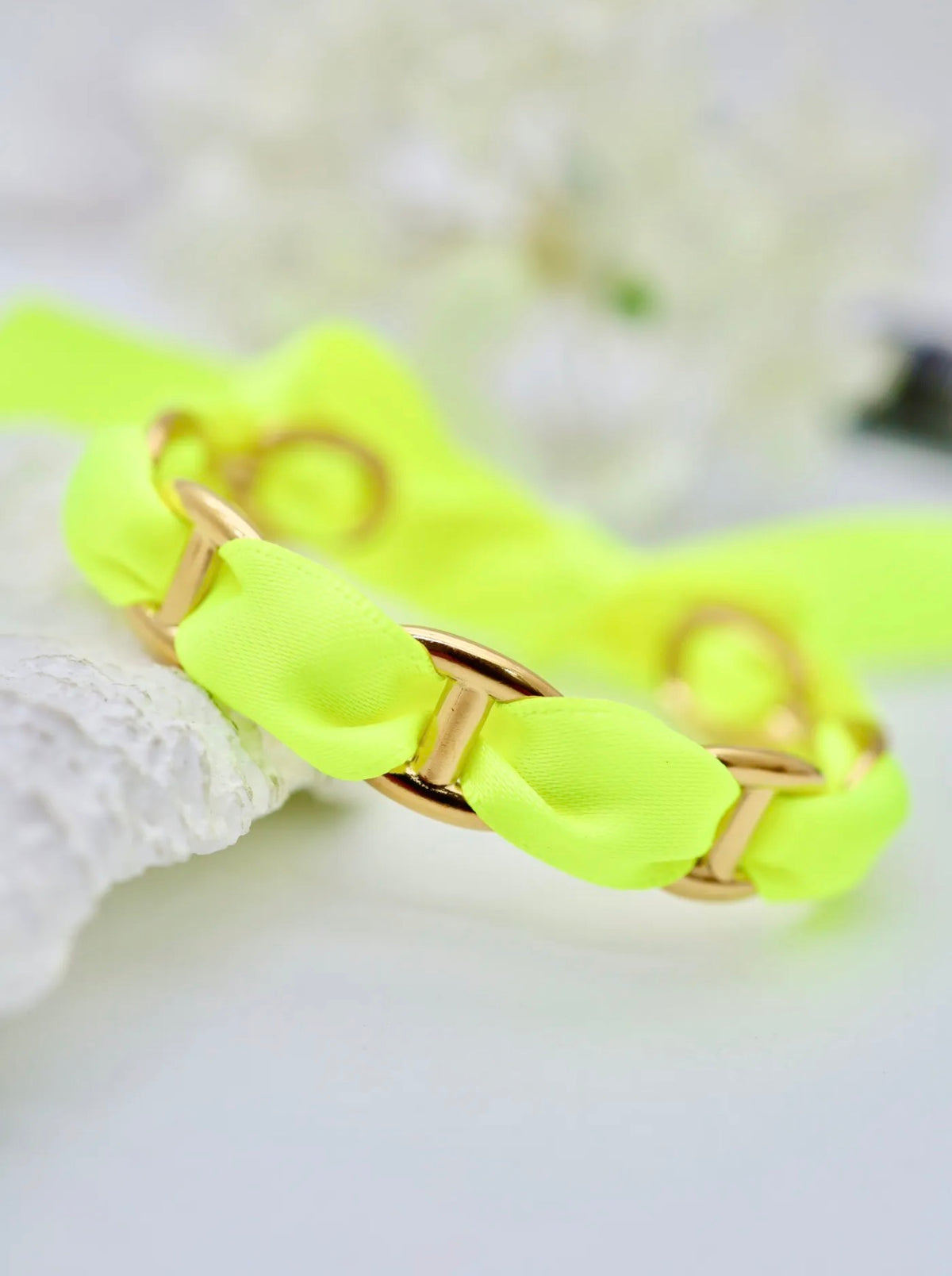 Jonc Riviera Doré – Maille marine & ruban coloré en acier inoxydable