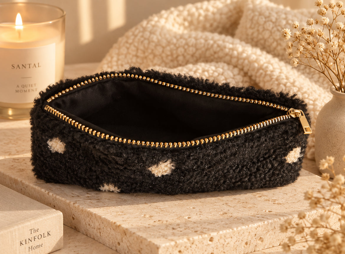 Pochette Sherpa à pois – Beige & Marron ou Noire & Blanche