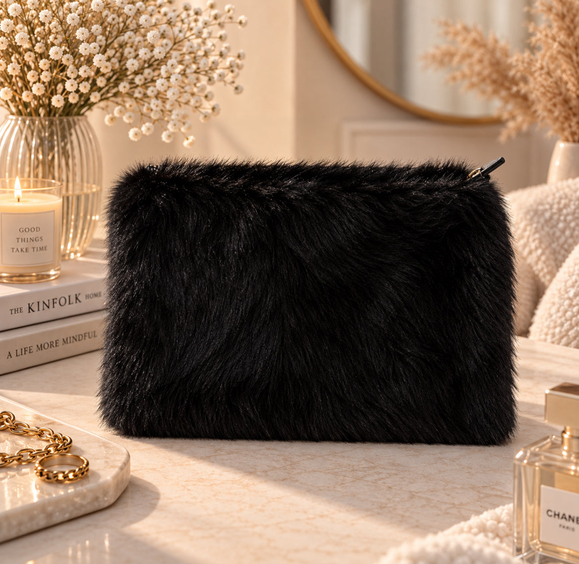 Mila – Trousse en Fausse Fourrure Douce