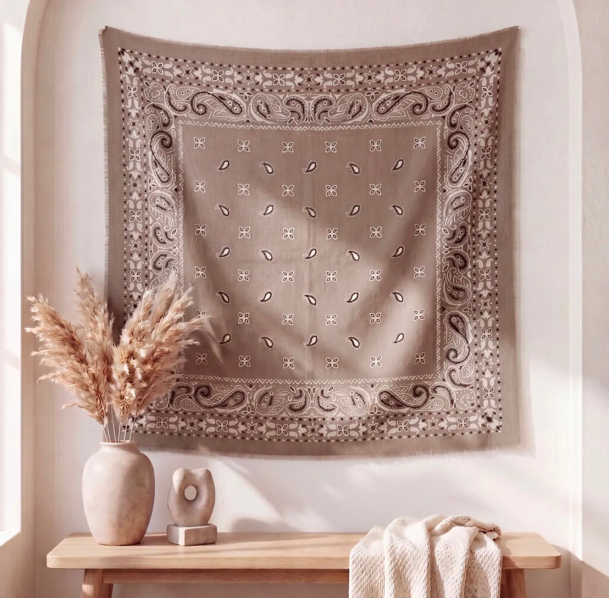 Écharpe Sofia femme motif bandana 110 × 110 cm – Viscose & laine douce