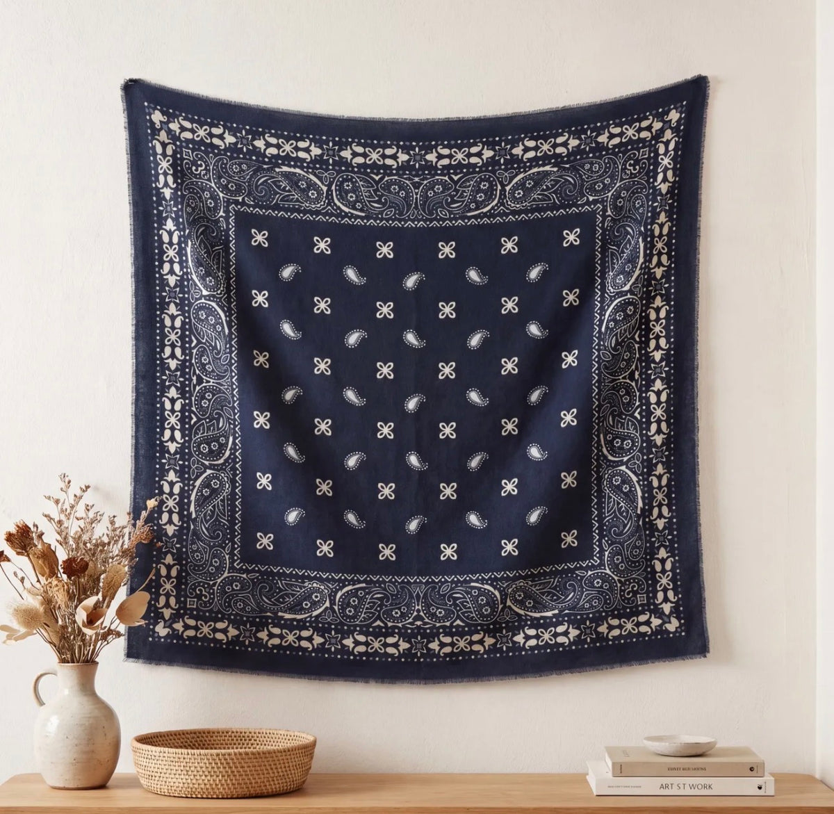 Écharpe Sofia femme motif bandana 110 × 110 cm – Viscose & laine douce