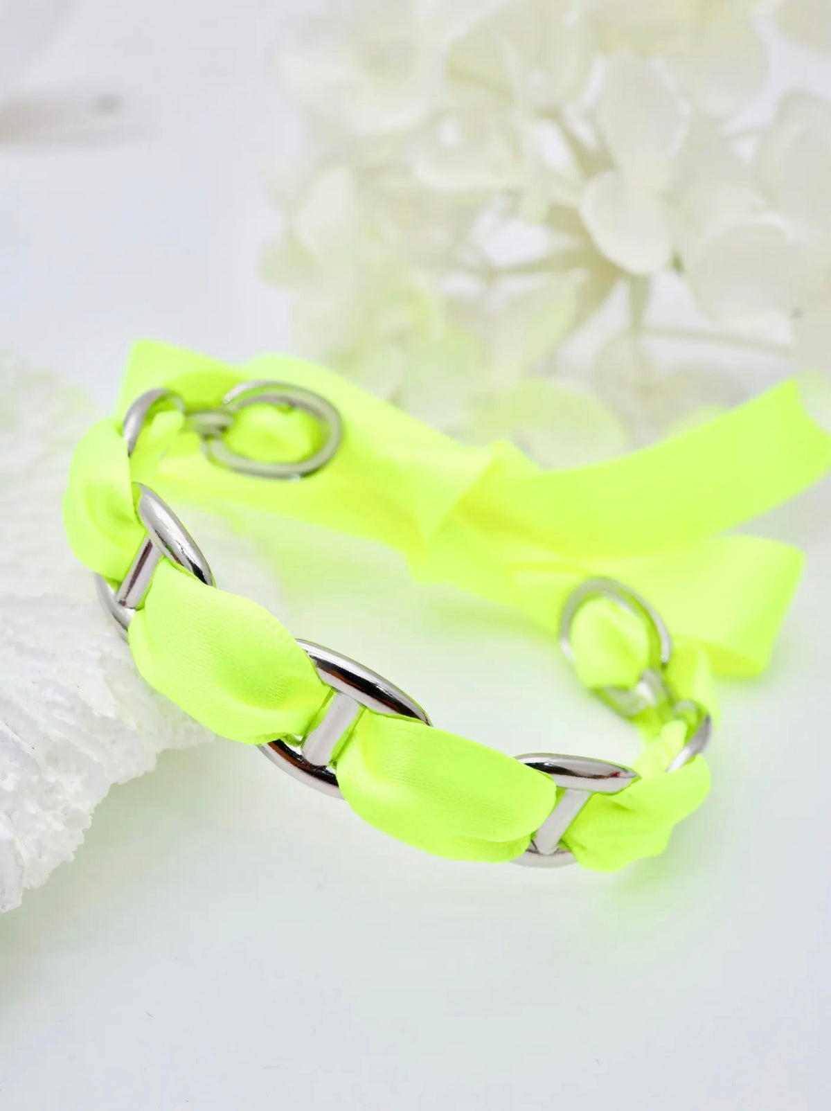 Jonc Riviera Argenté – Maille marine & ruban coloré en acier inoxydable
