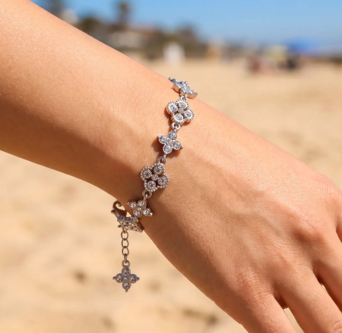 Bracelet Eléa – Acier inoxydable & zirconiums scintillants
